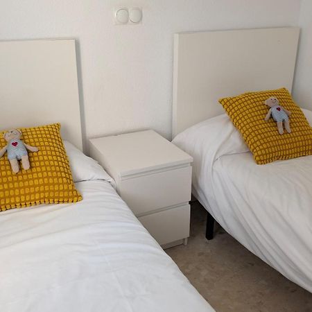 Family Beach Club Sevilla II Олива Екстериор снимка